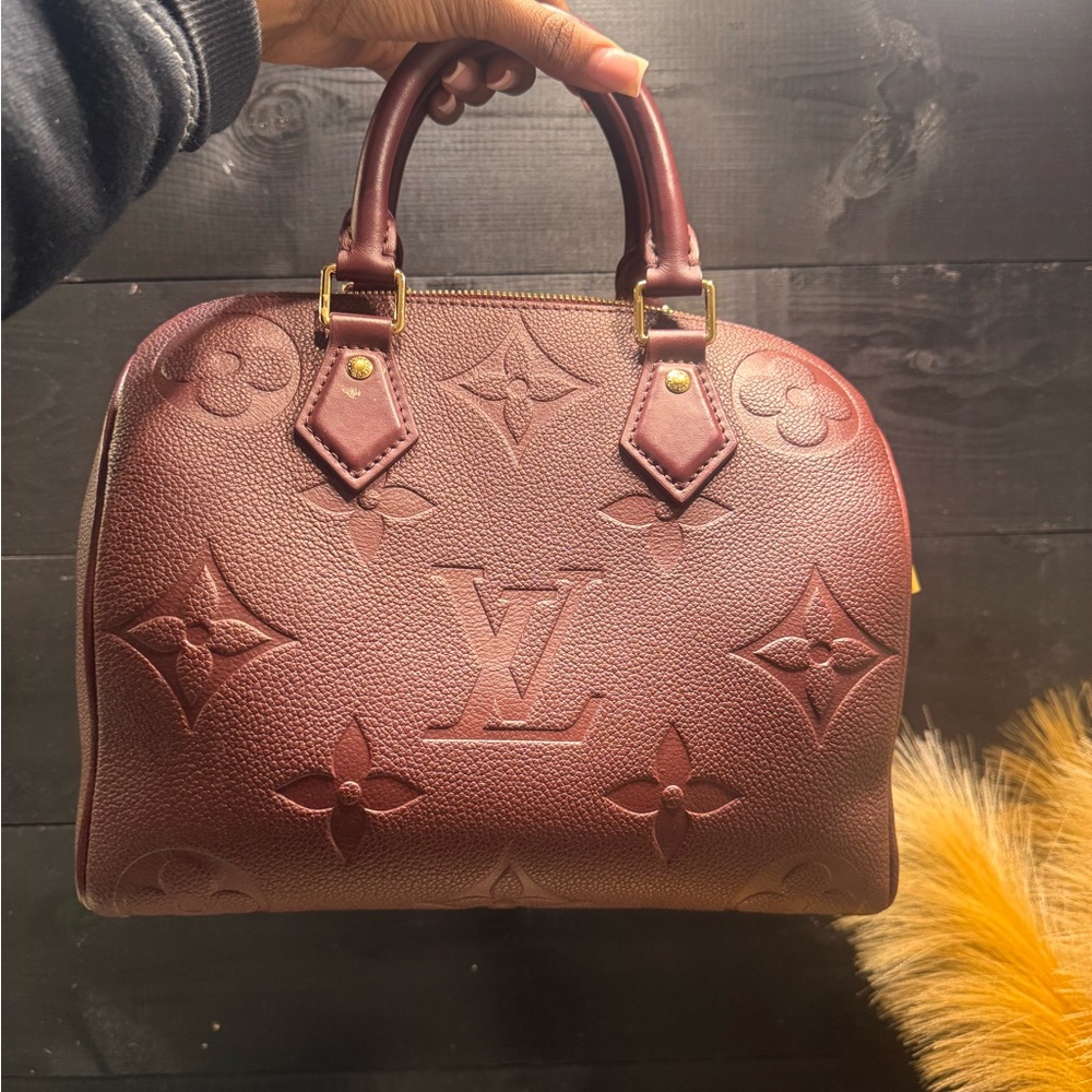 Limited Edition: Louis Vuitton Speedy 25 Bandouliere Burgundy Monogram Giant
